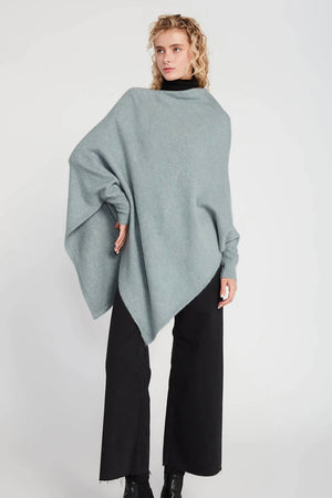Triangle Poncho w/ Sleeves