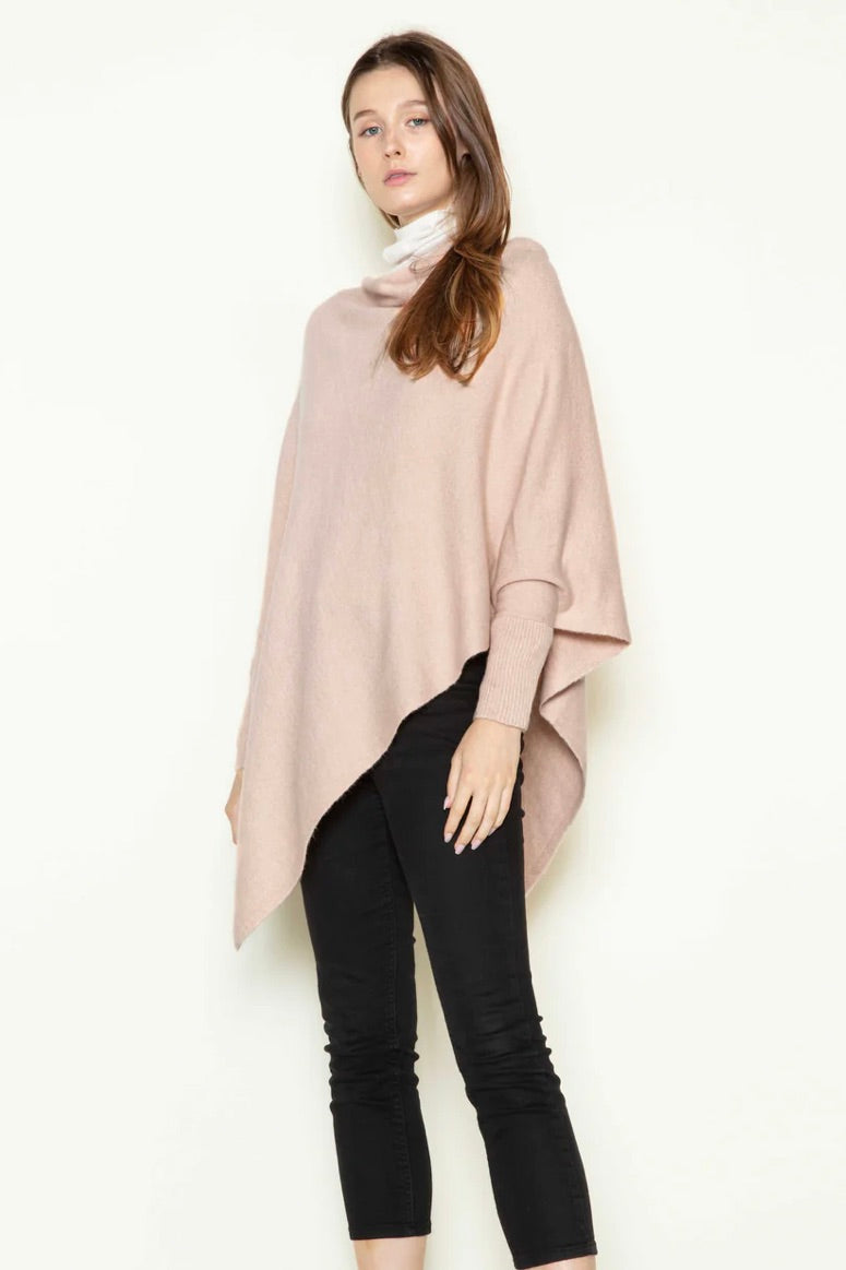 Triangle Poncho w/ Sleeves