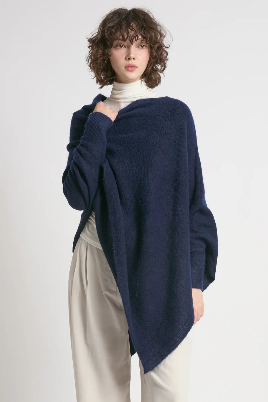 Triangle Poncho w/ Sleeves