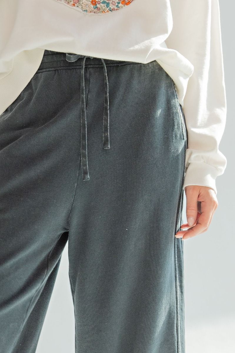 Mineral Washed Terry Knit Pants – Red Door Boutique